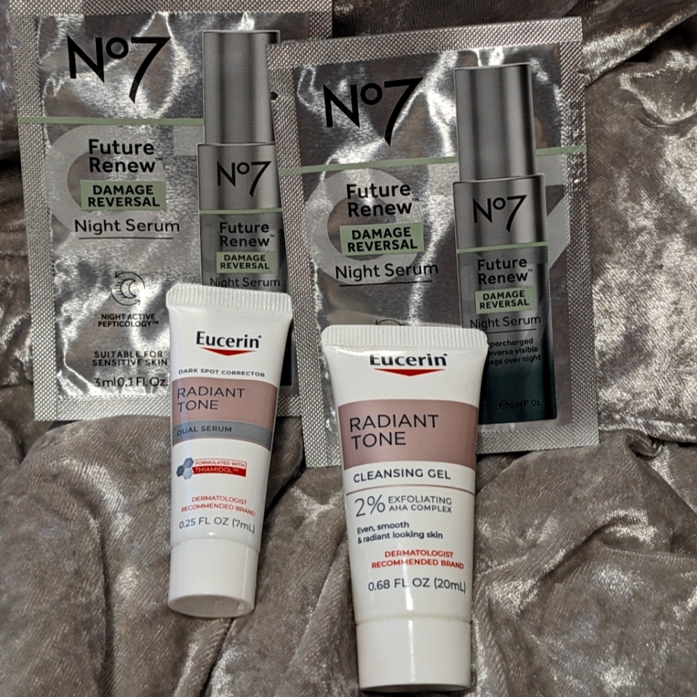 Eucerin Radiant Tone Dual Serum & Cleansing Gel — White/Cream